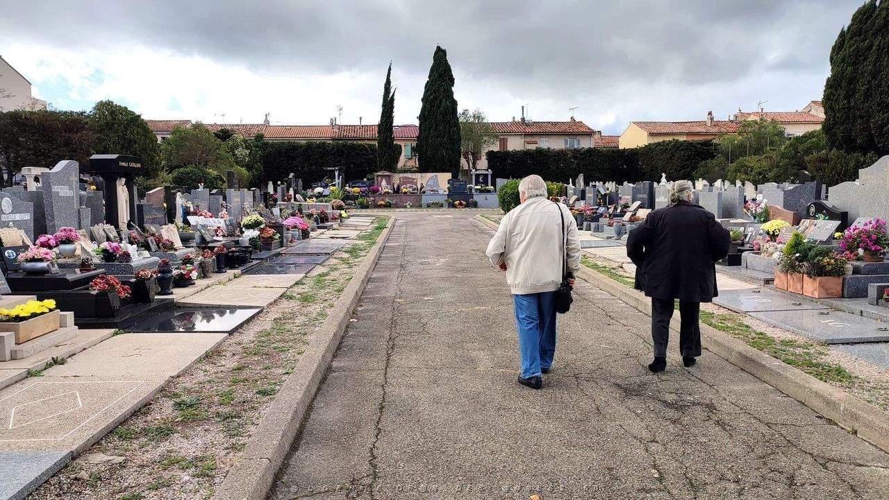 MARSEILLE -MAZARGUES - Cimetiere - 03.jpg